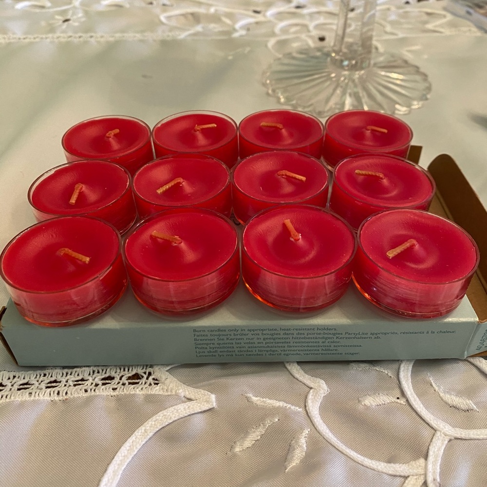 NEW!  PartyLite Tealight Candles, 1 Dozen,